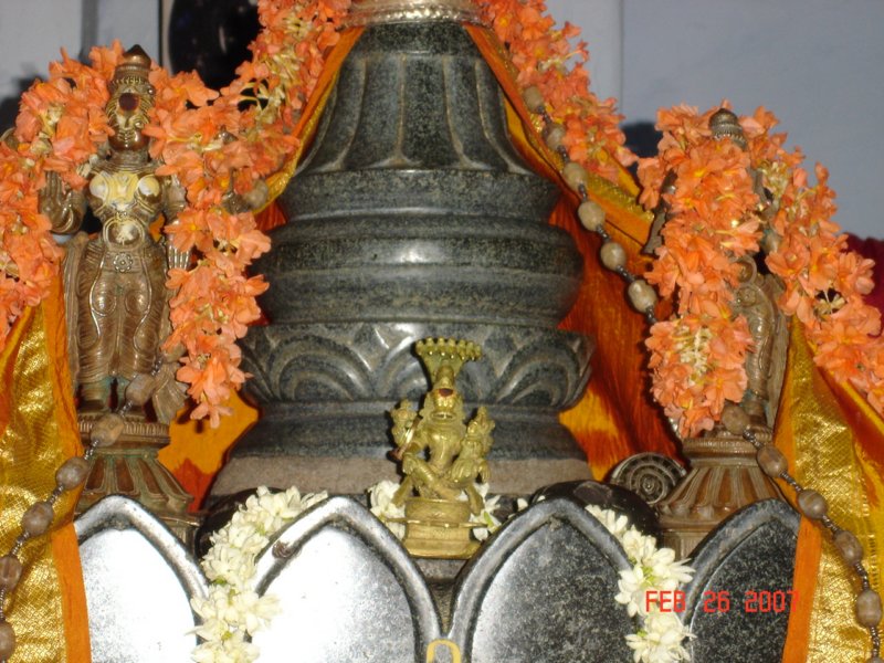 shrimaharudradevaatopbrindavana2.jpg